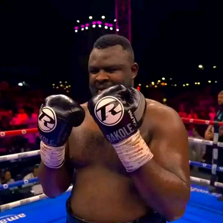 Boxe : Martin Bakole cherche 100.000€ pour candidater au titre mondial WBA.